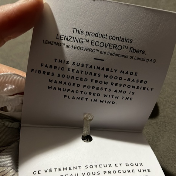 love & lore XL tailored pyjama set 2 pieces button down collar long sleeve NWT - Picture 7 of 7